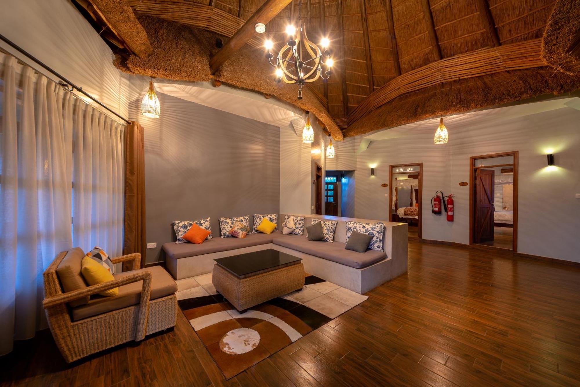 Emburara Farm Lodge Mbarara Zewnętrze zdjęcie